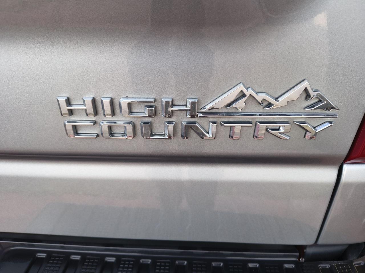 2024 Chevrolet Silverado 1500 High Country Photo0