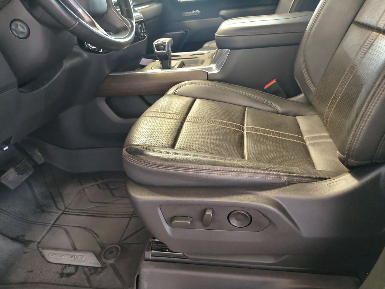 2024 Chevrolet Silverado 1500 High Country Photo0