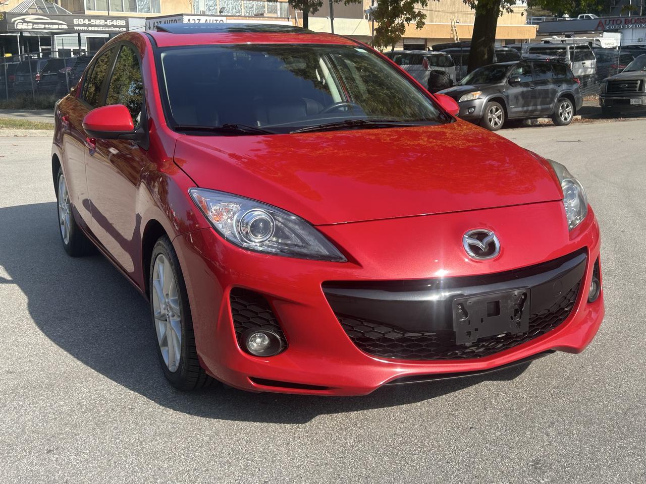 2012 Mazda MAZDA3 GT - Photo #4