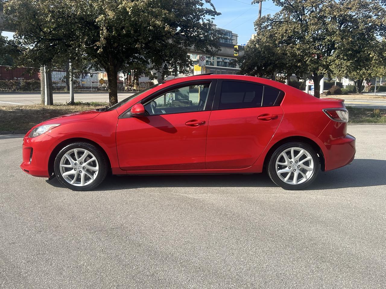 2012 Mazda MAZDA3 GT Photo