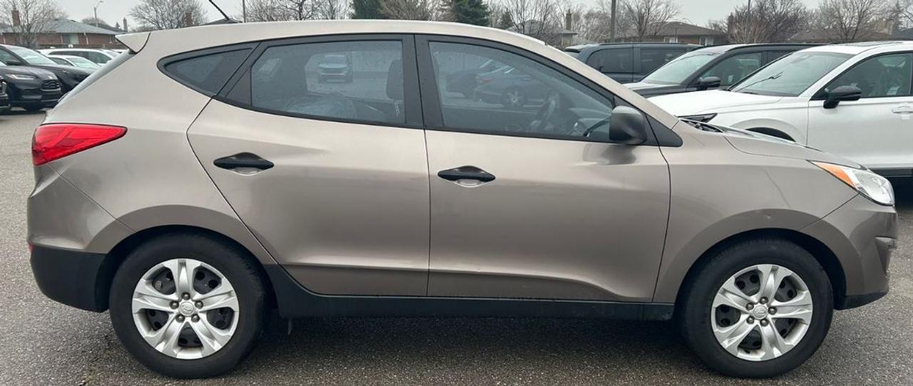 2011 Hyundai Tucson L Local Trade Very Clean Low Km's Photo1