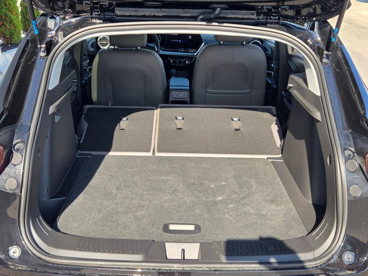 2025 Chevrolet Trax FWD 4dr ACTIV Photo