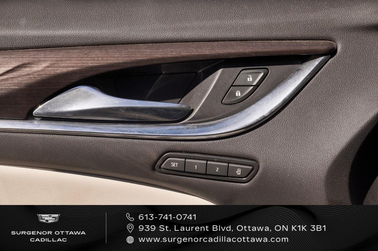 2023 Buick Enclave Avenir AWD Photo