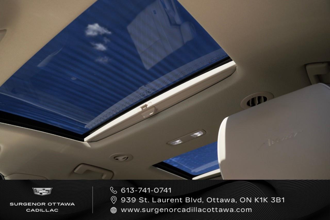 2023 Buick Enclave Avenir AWD Photo
