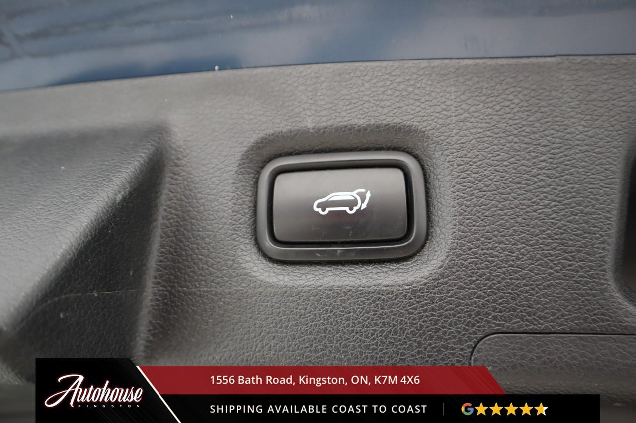 2020 Hyundai Santa Fe Luxury 2.0 COOLED SEATS- PANORAMIC SUNROOF Photo