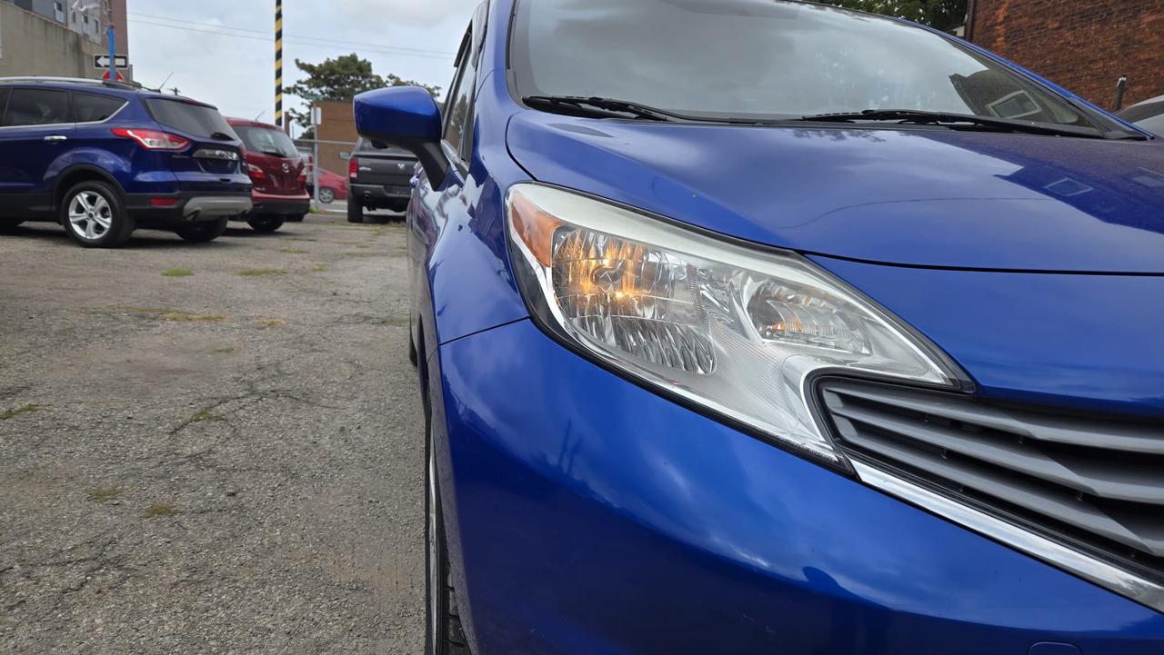 2015 Nissan Versa Note SL Photo