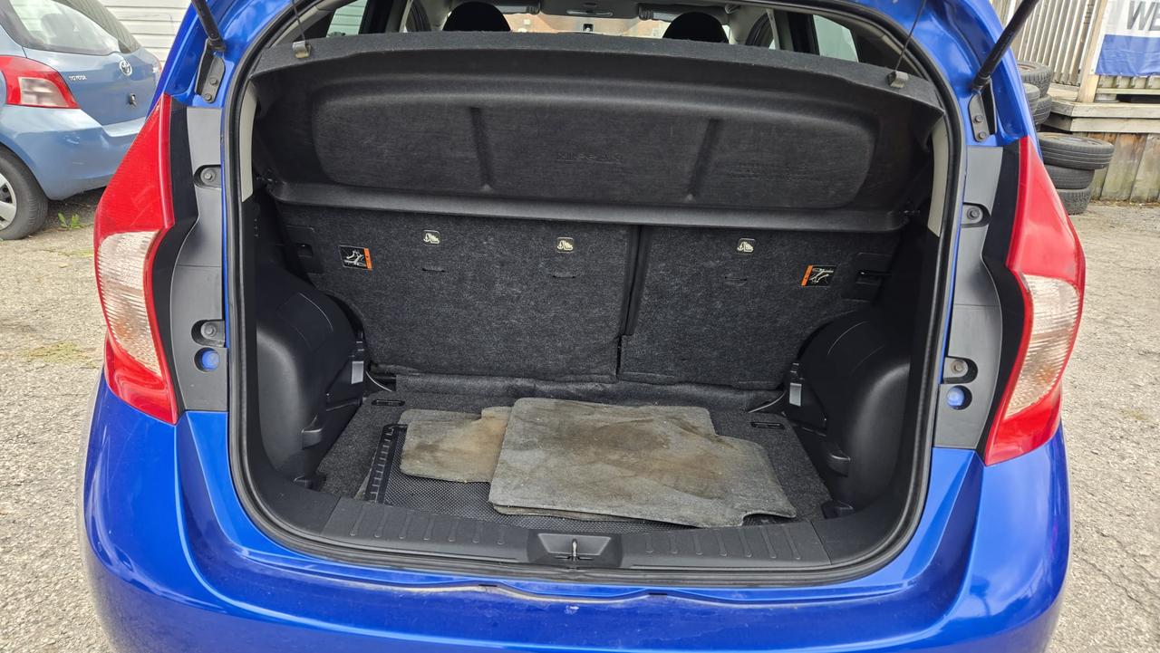 2015 Nissan Versa Note SL Photo