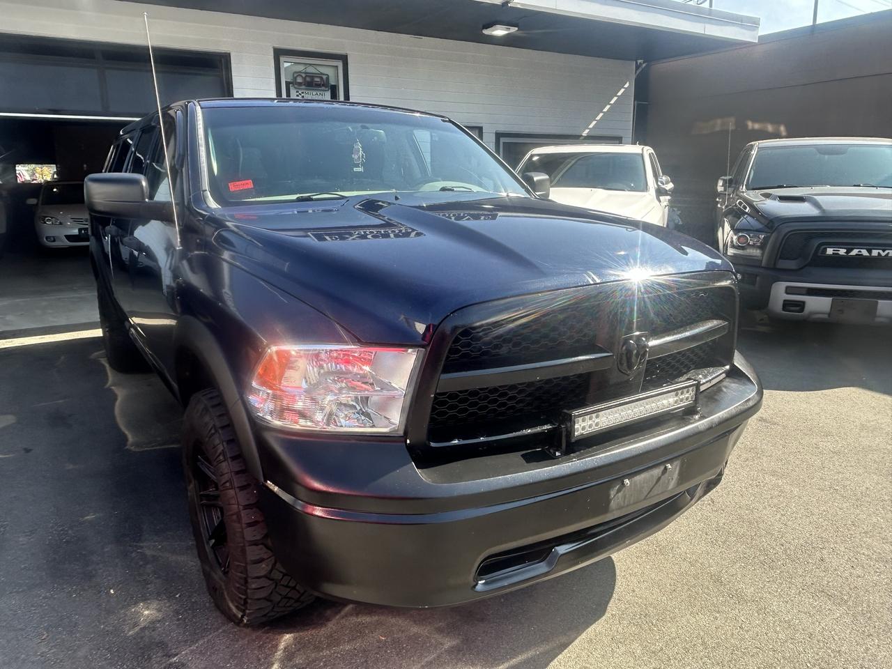2012 RAM 1500 ST - Photo #4