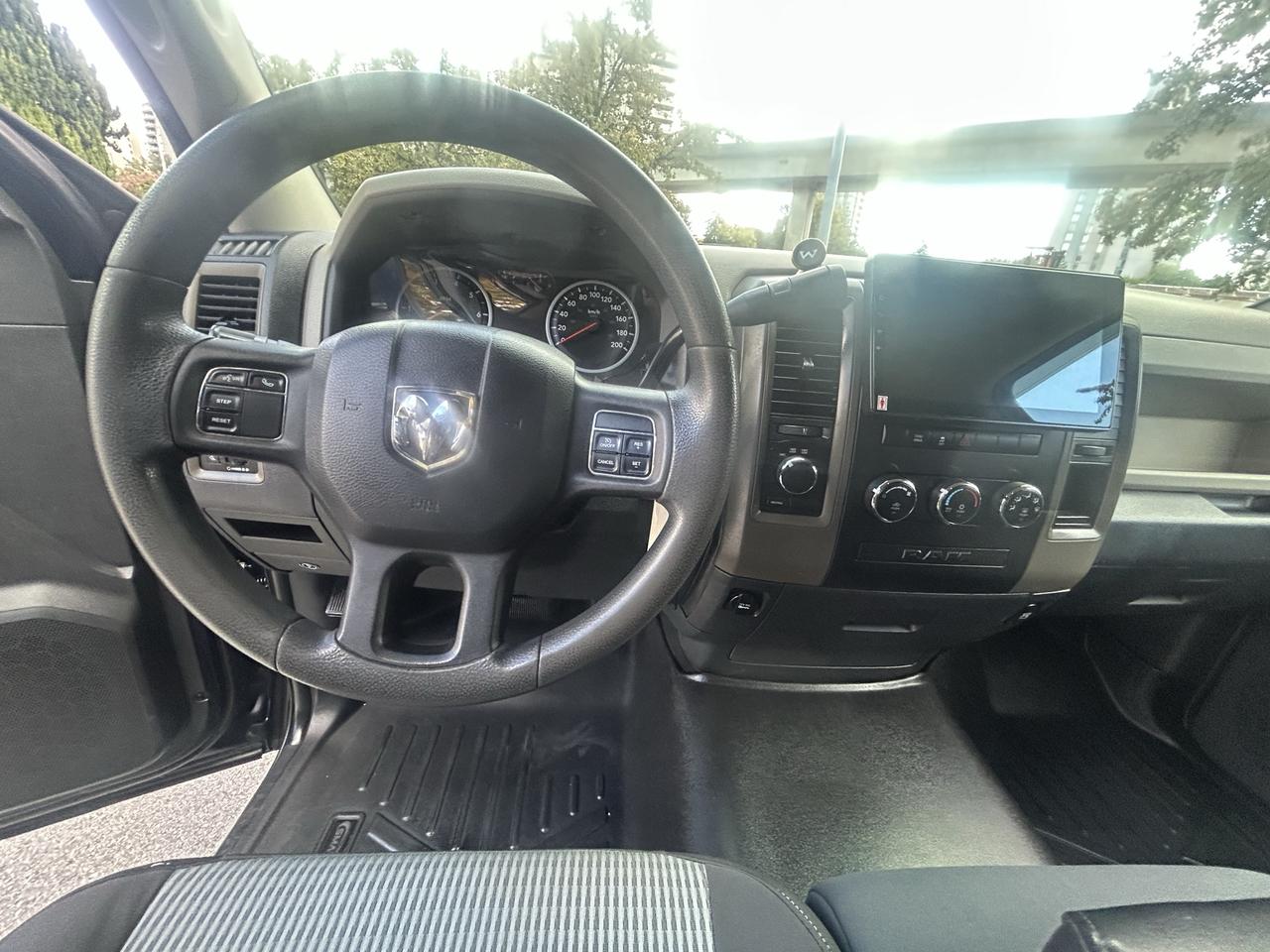 2012 RAM 1500 ST - Photo #11
