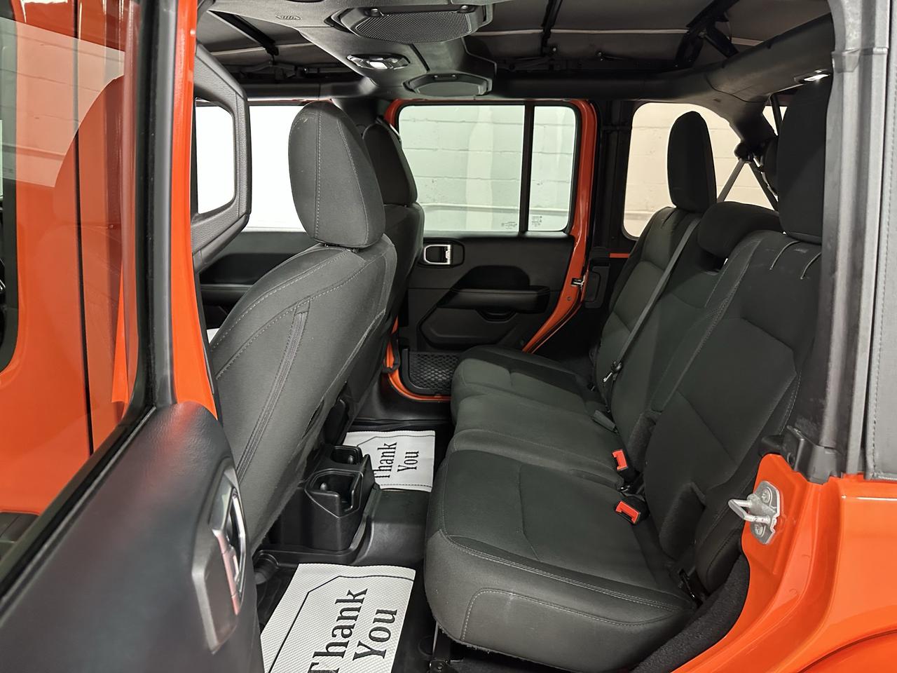 2018 Jeep Wrangler SAHARA 4X4 Photo31