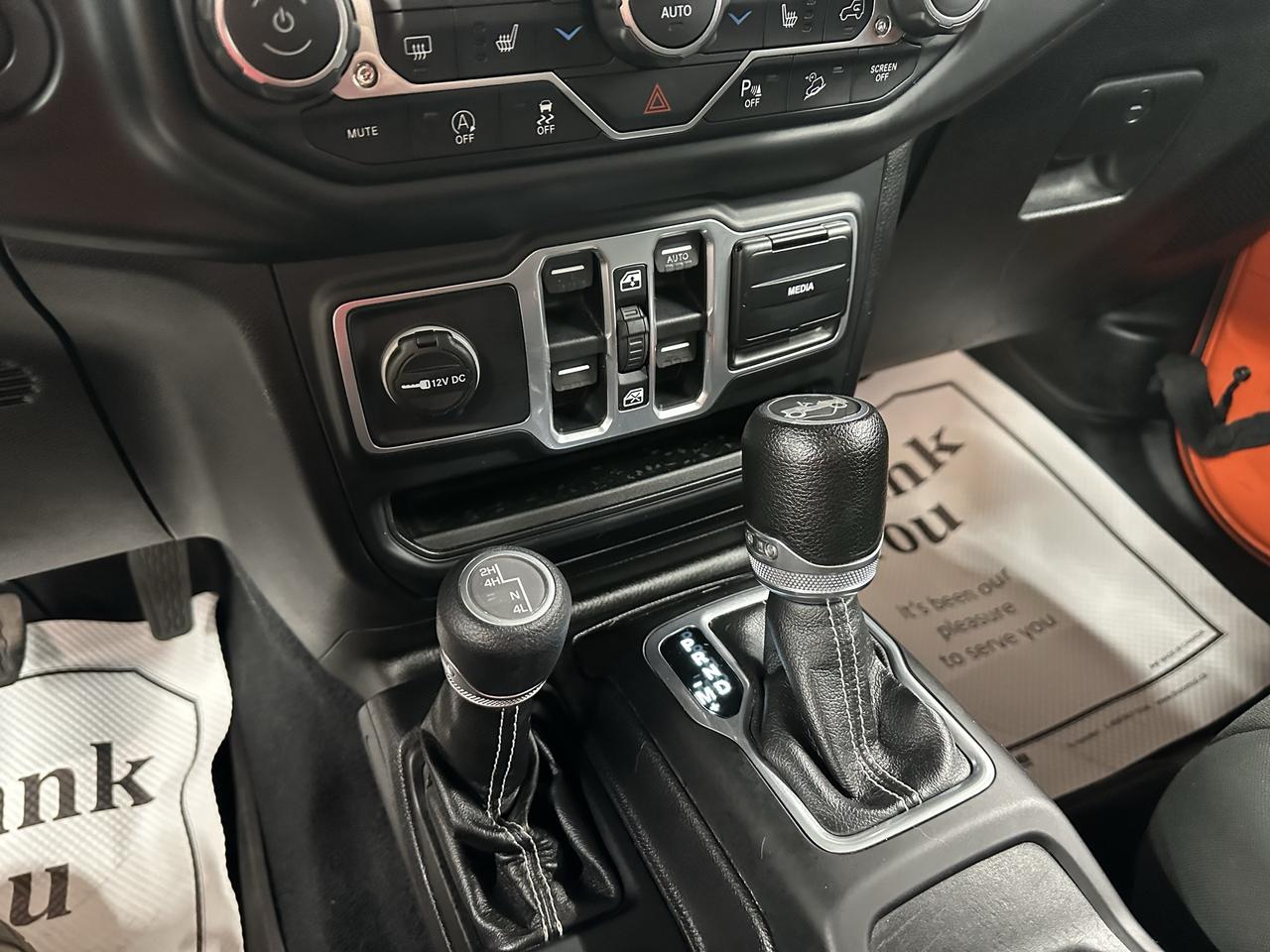 2018 Jeep Wrangler SAHARA 4X4 Photo11