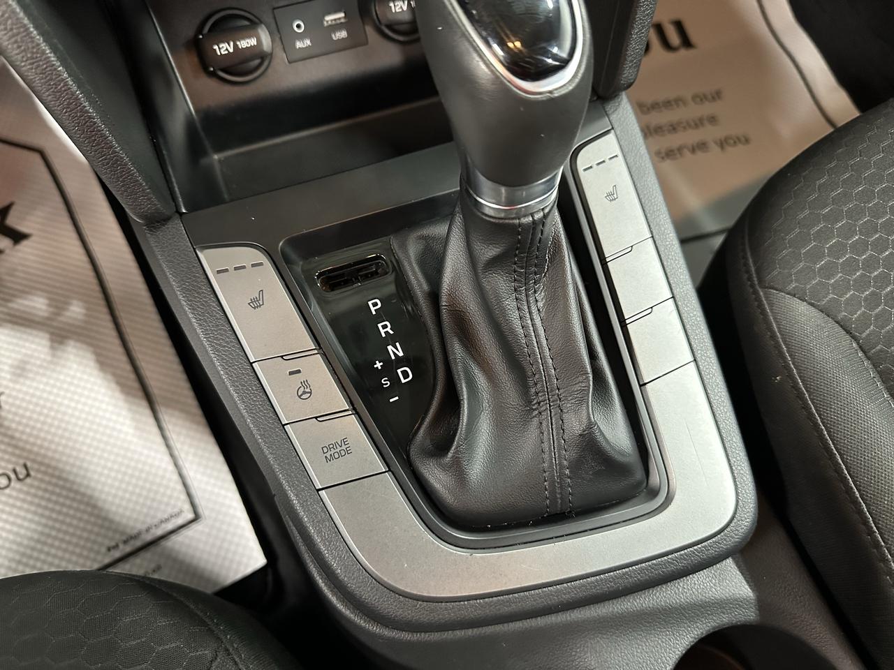 2020 Hyundai Elantra Preferred Photo6