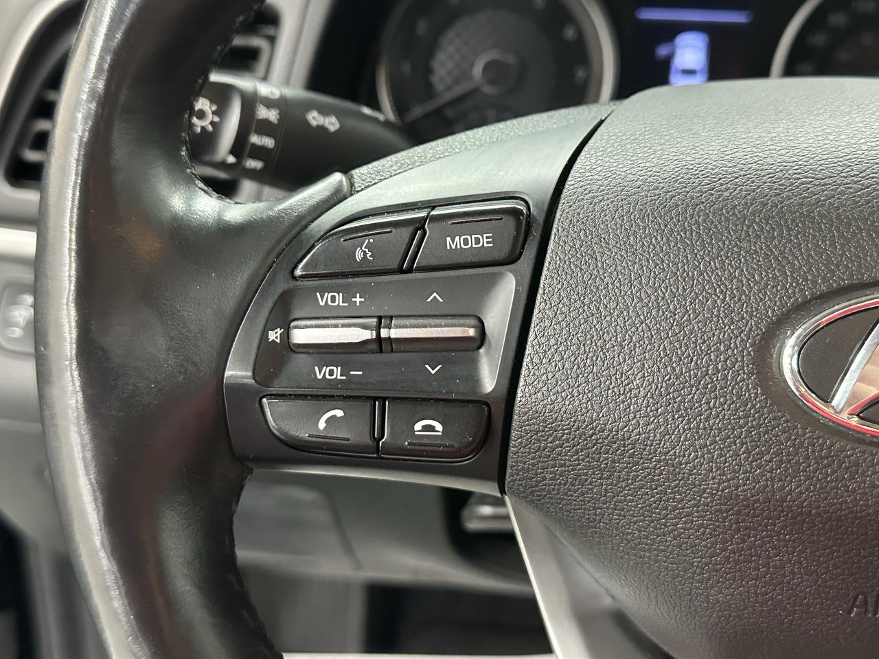 2020 Hyundai Elantra Preferred Photo31