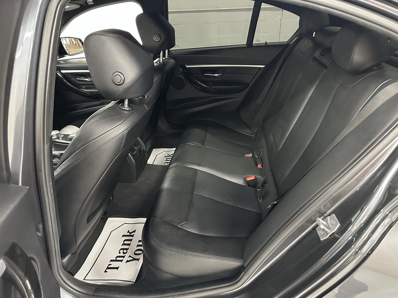 2017 BMW 3 Series 4dr Sdn 330i xDrive AWD Photo39