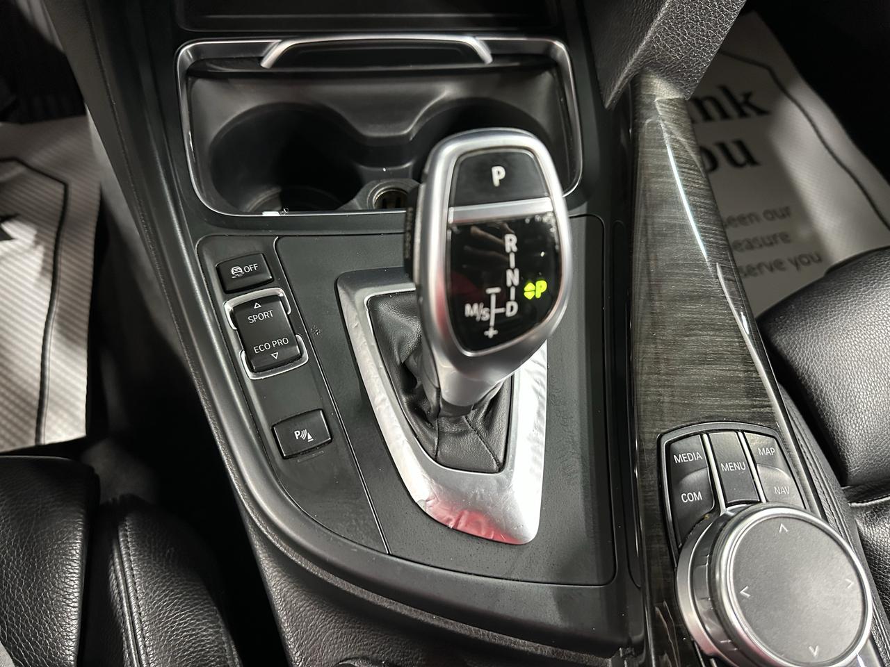 2017 BMW 3 Series 4dr Sdn 330i xDrive AWD Photo7