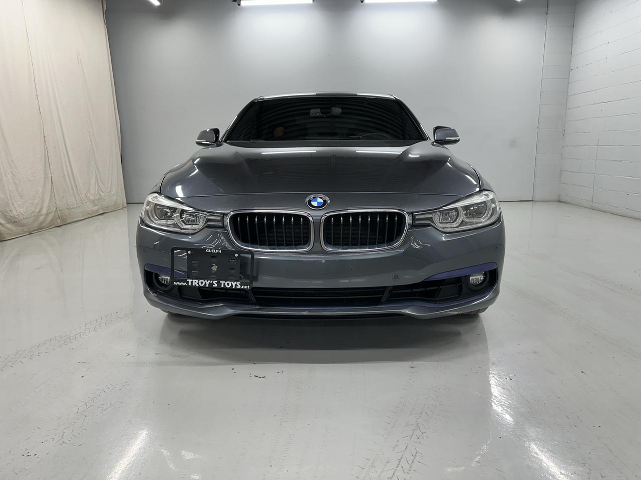 2017 BMW 3 Series 4dr Sdn 330i xDrive AWD Photo24