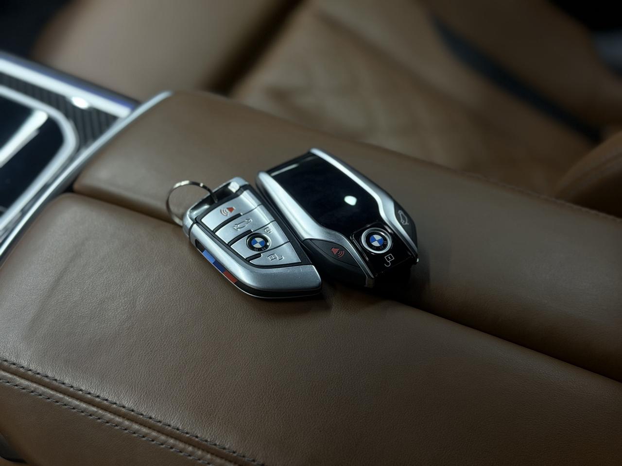2021 BMW M8 COMPETITION XDRIVE|BOWERS&WILKINS|ACC|BSM|LDW|360| Photo