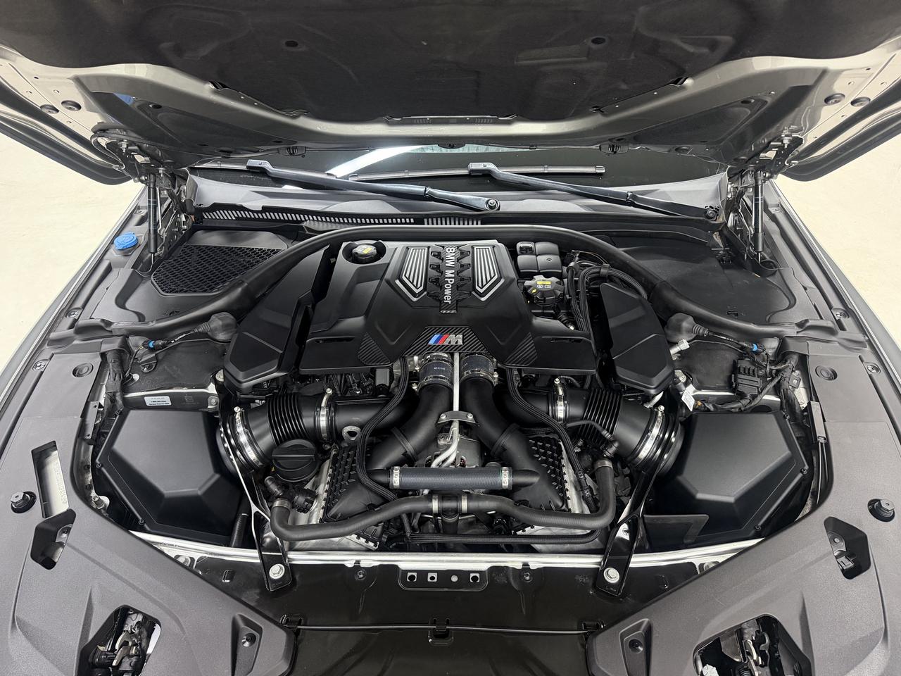 2021 BMW M8 COMPETITION XDRIVE|BOWERS&WILKINS|ACC|BSM|LDW|360| Photo