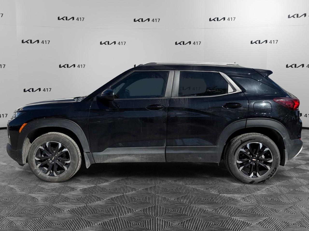 2023 Chevrolet TrailBlazer AWD 4dr LT Photo1