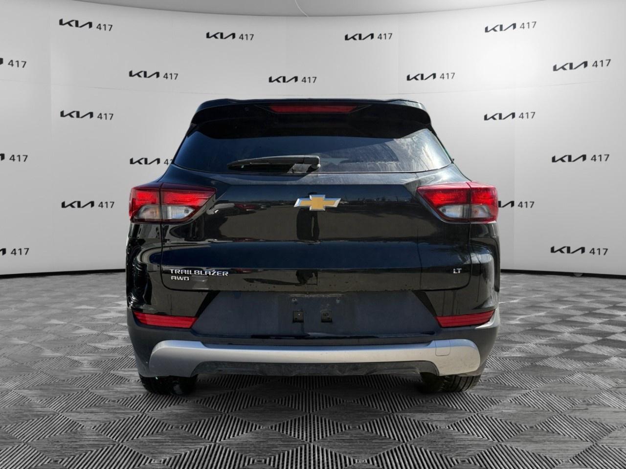 2023 Chevrolet TrailBlazer AWD 4dr LT Photo