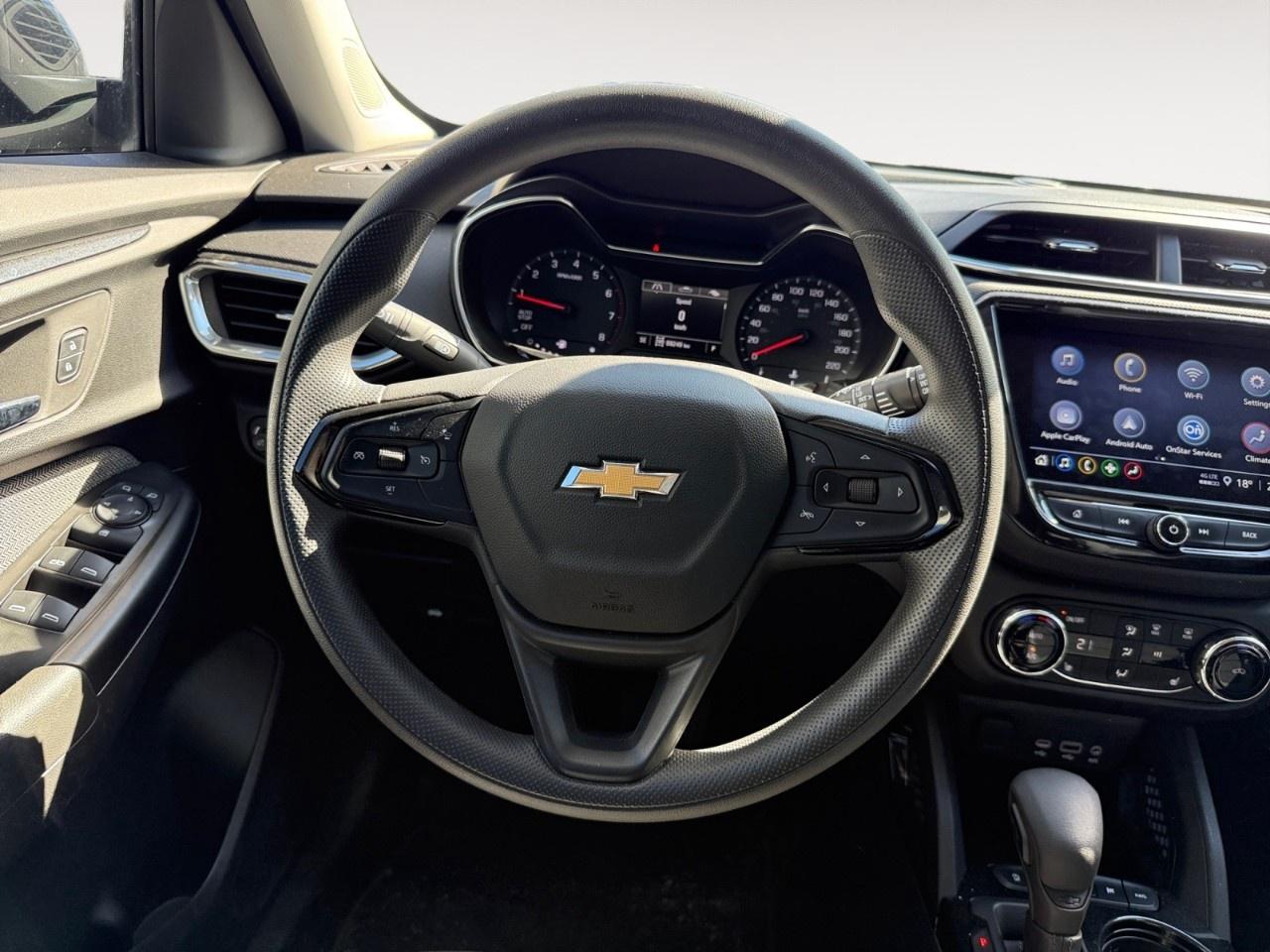 2023 Chevrolet TrailBlazer AWD 4dr LT Photo