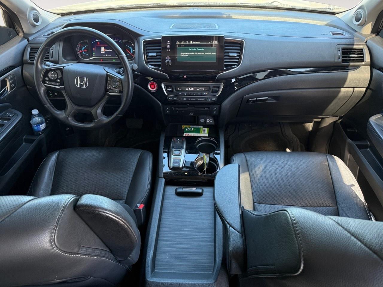 2022 Honda Pilot Touring 7-Passenger AWD Photo