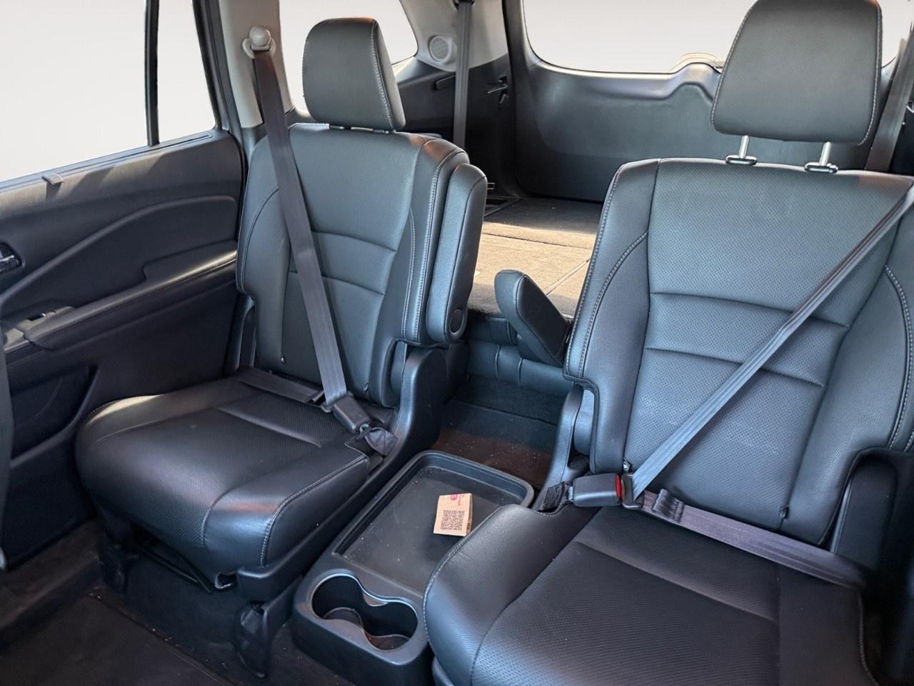 2022 Honda Pilot Touring 7-Passenger AWD Photo