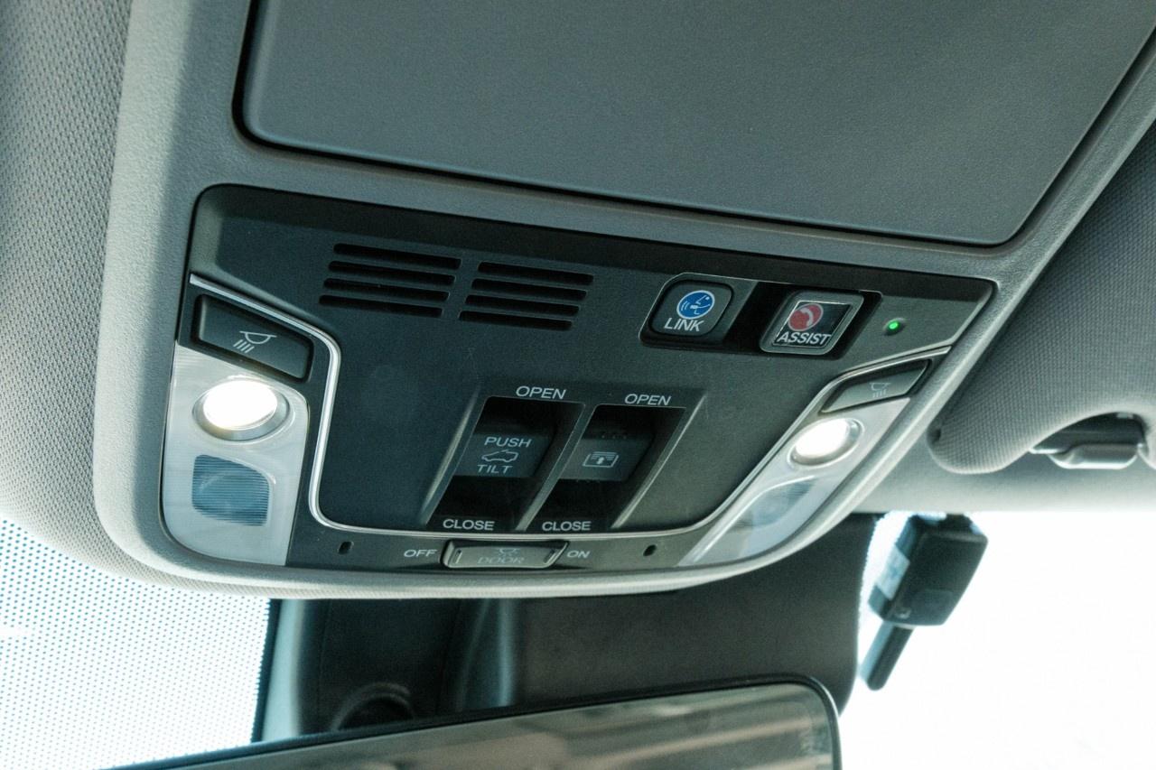 2022 Honda Pilot Touring 7-Passenger AWD Photo