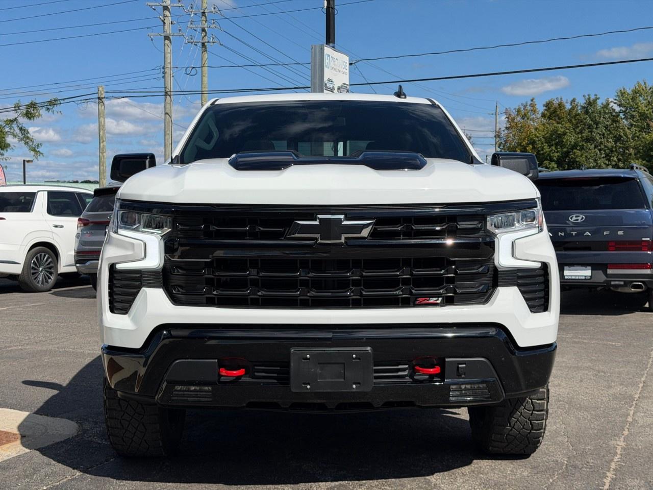 2024 Chevrolet Silverado 1500 Crew Cab Short Box 4-Wheel Drive LT Trail Boss Photo