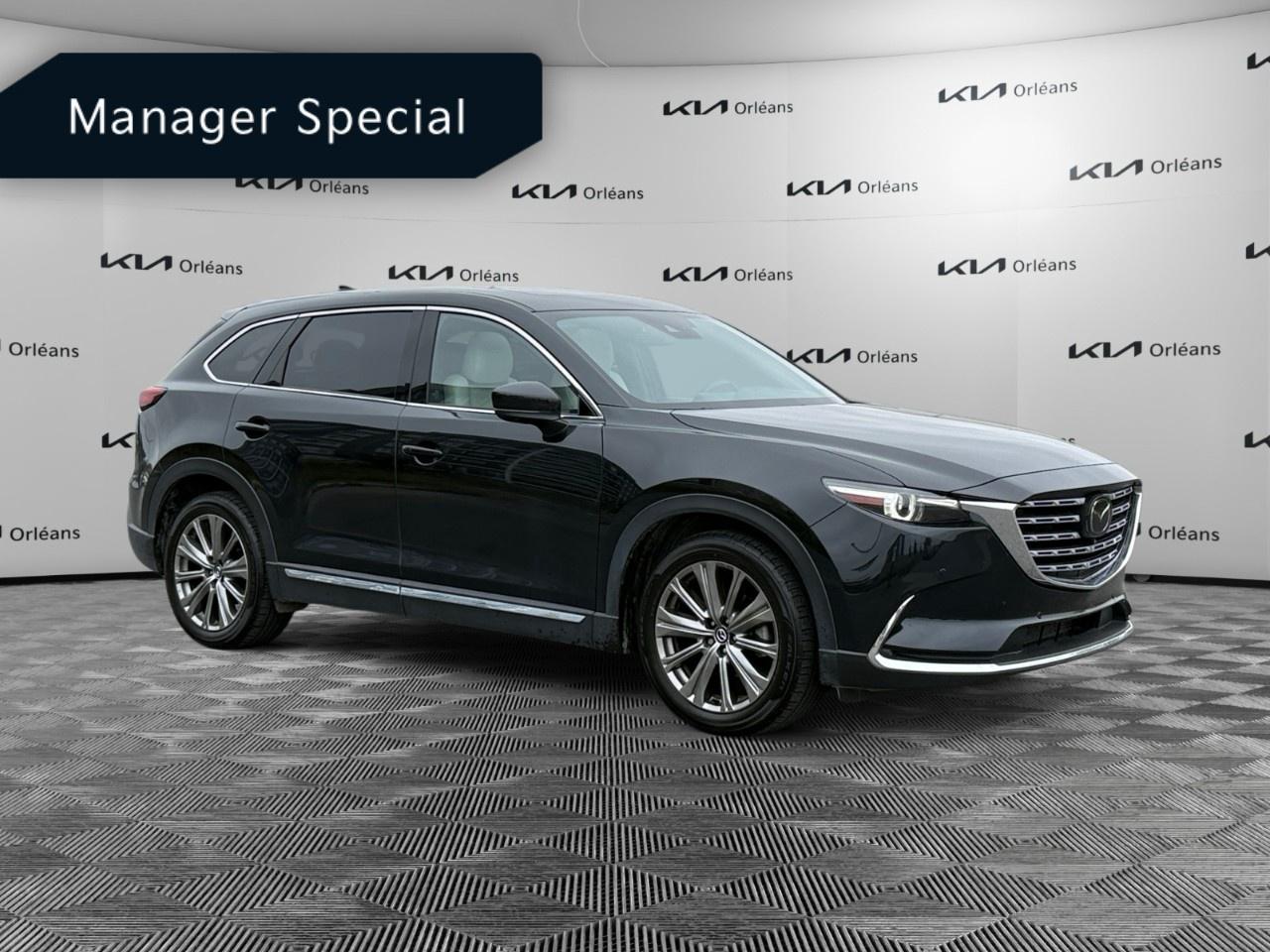 2022 Mazda CX-9 Signature AWD Photo