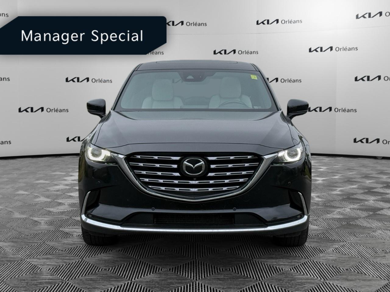 2022 Mazda CX-9 Signature AWD Photo