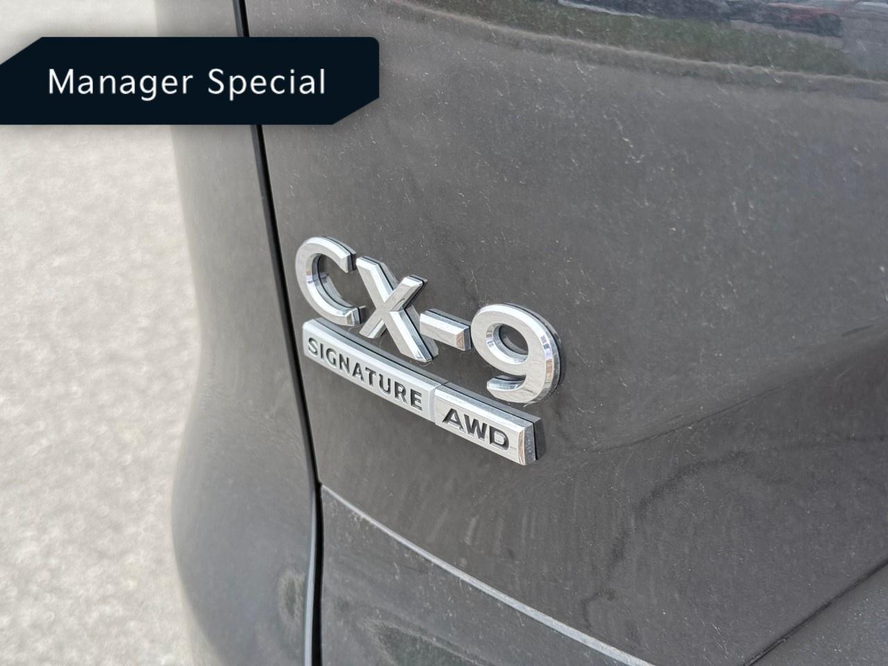 2022 Mazda CX-9 Signature AWD Photo