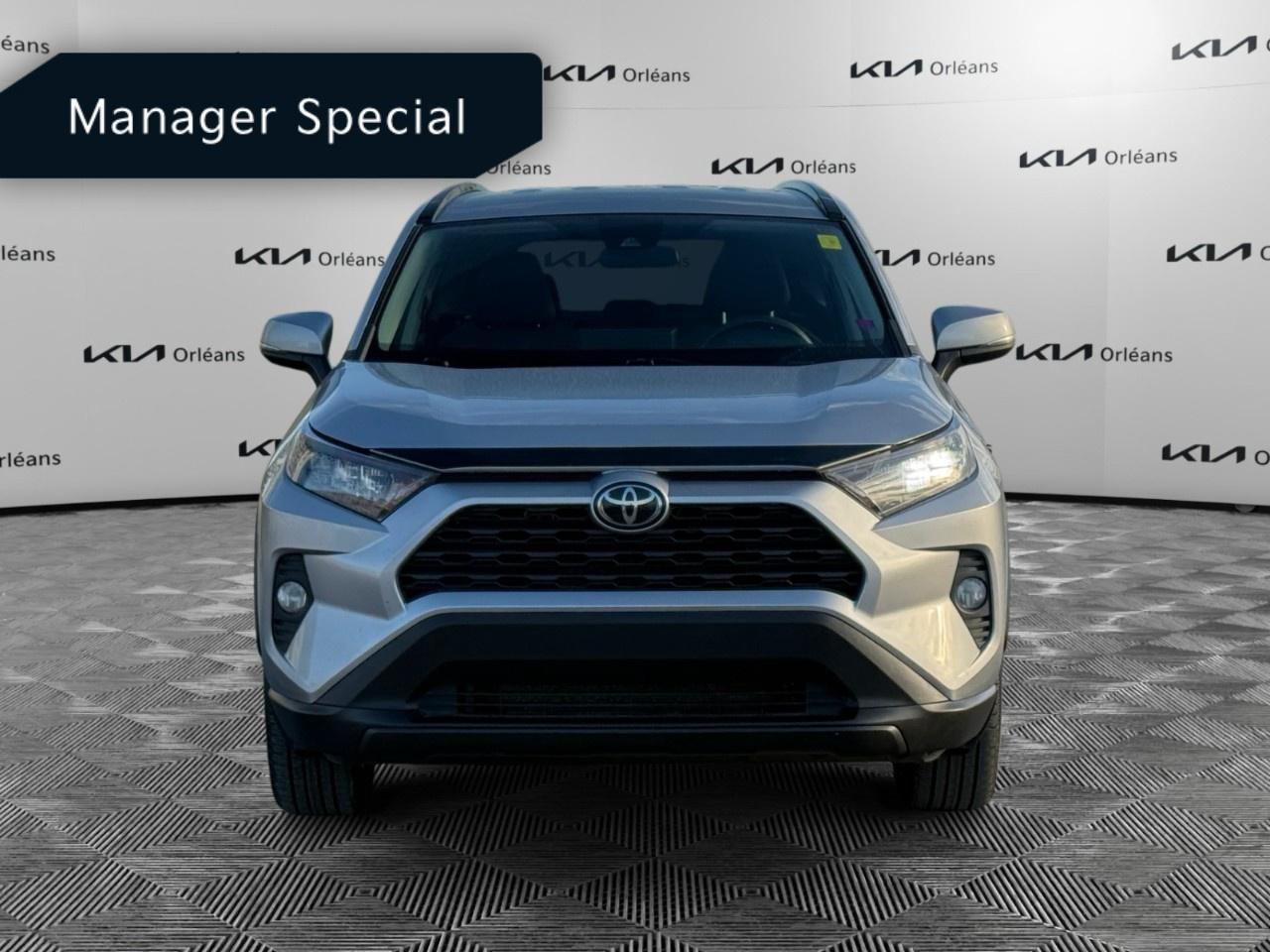 2019 Toyota RAV4 AWD LE Photo
