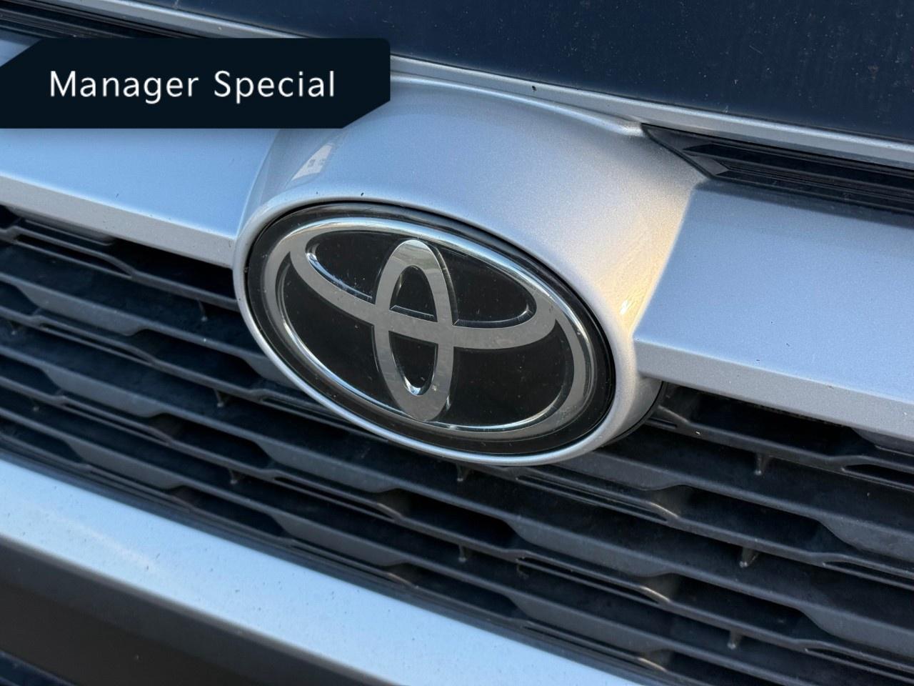 2019 Toyota RAV4 AWD LE Photo