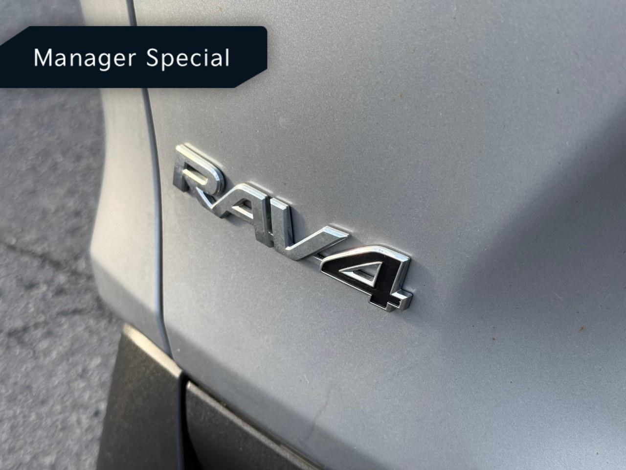 2019 Toyota RAV4 AWD LE Photo