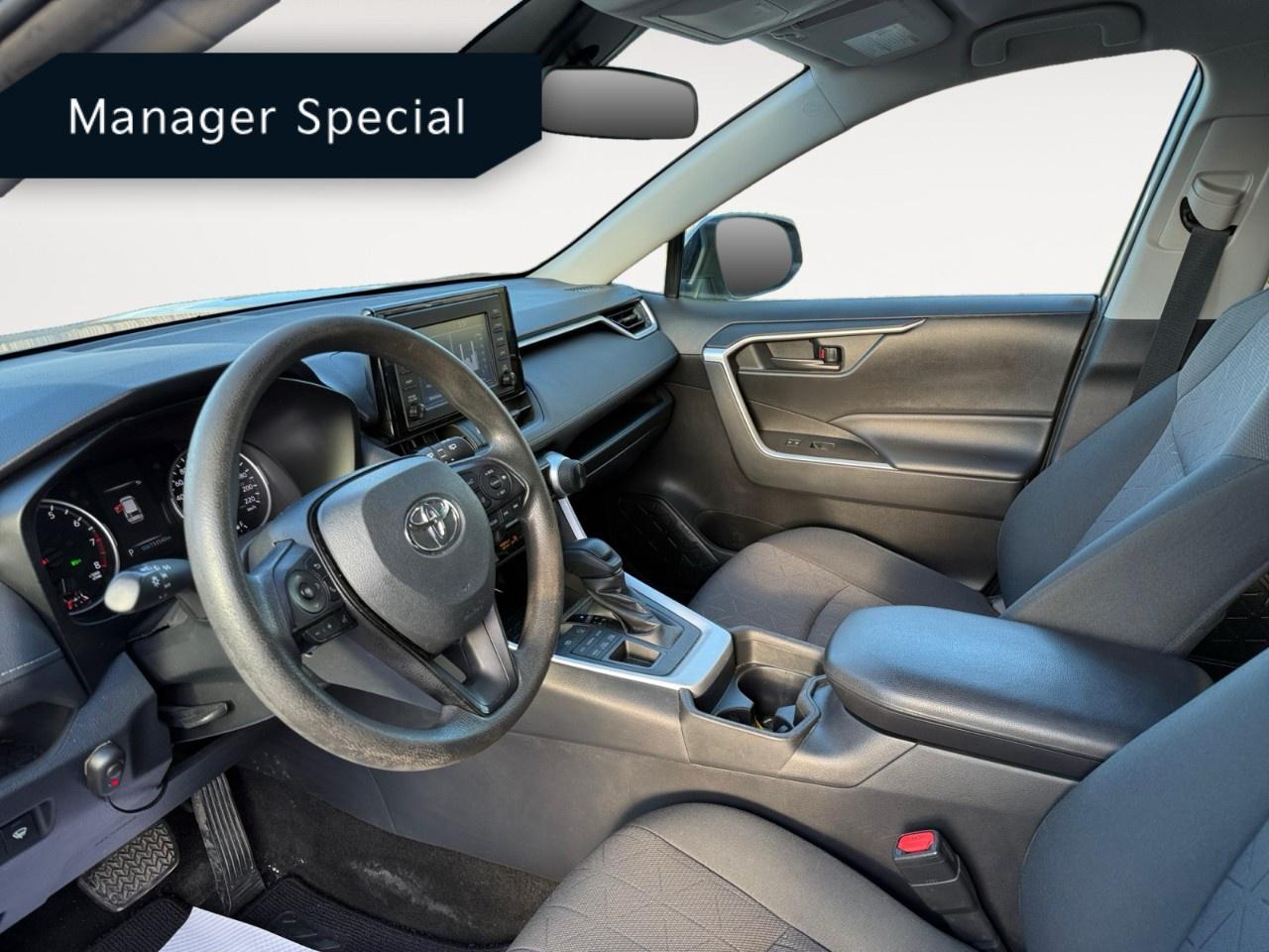 2019 Toyota RAV4 AWD LE Photo