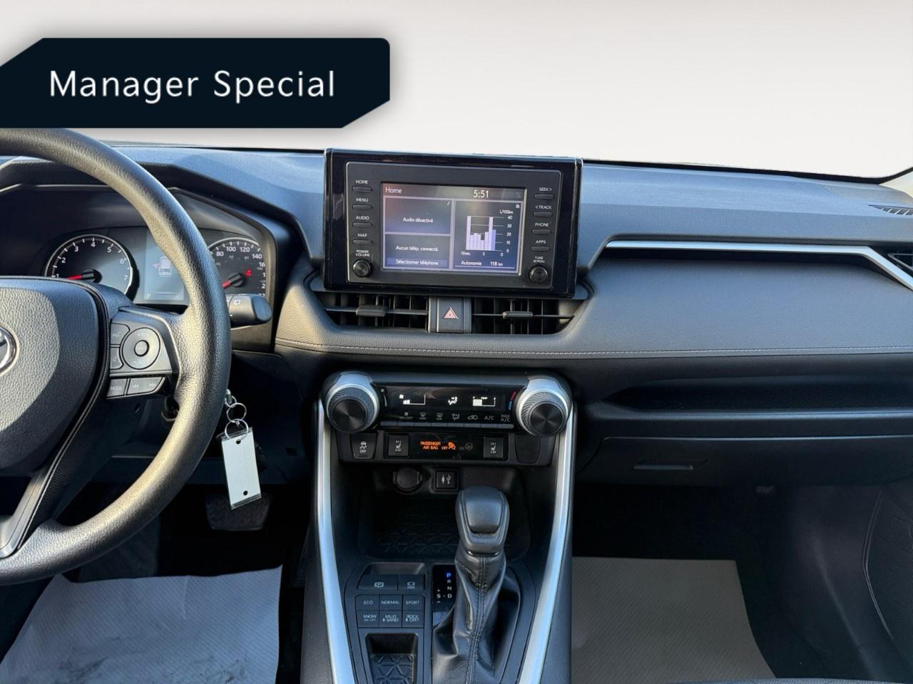 2019 Toyota RAV4 AWD LE Photo