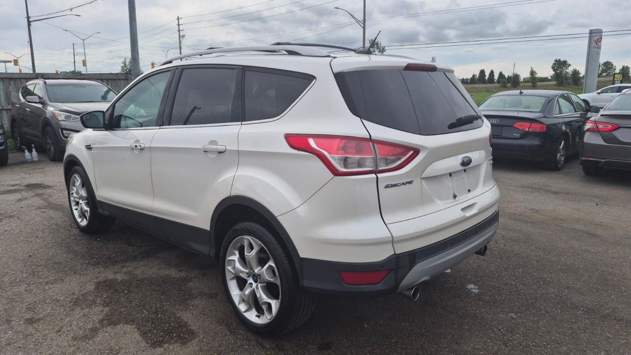 2013 Ford Escape Titanium, WELL MAINTAINED, NO ACCIDENTS, CERTIFIED Photo2