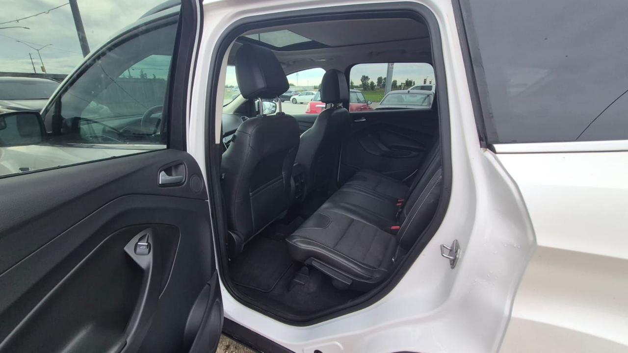 2013 Ford Escape Titanium, WELL MAINTAINED, NO ACCIDENTS, CERTIFIED Photo