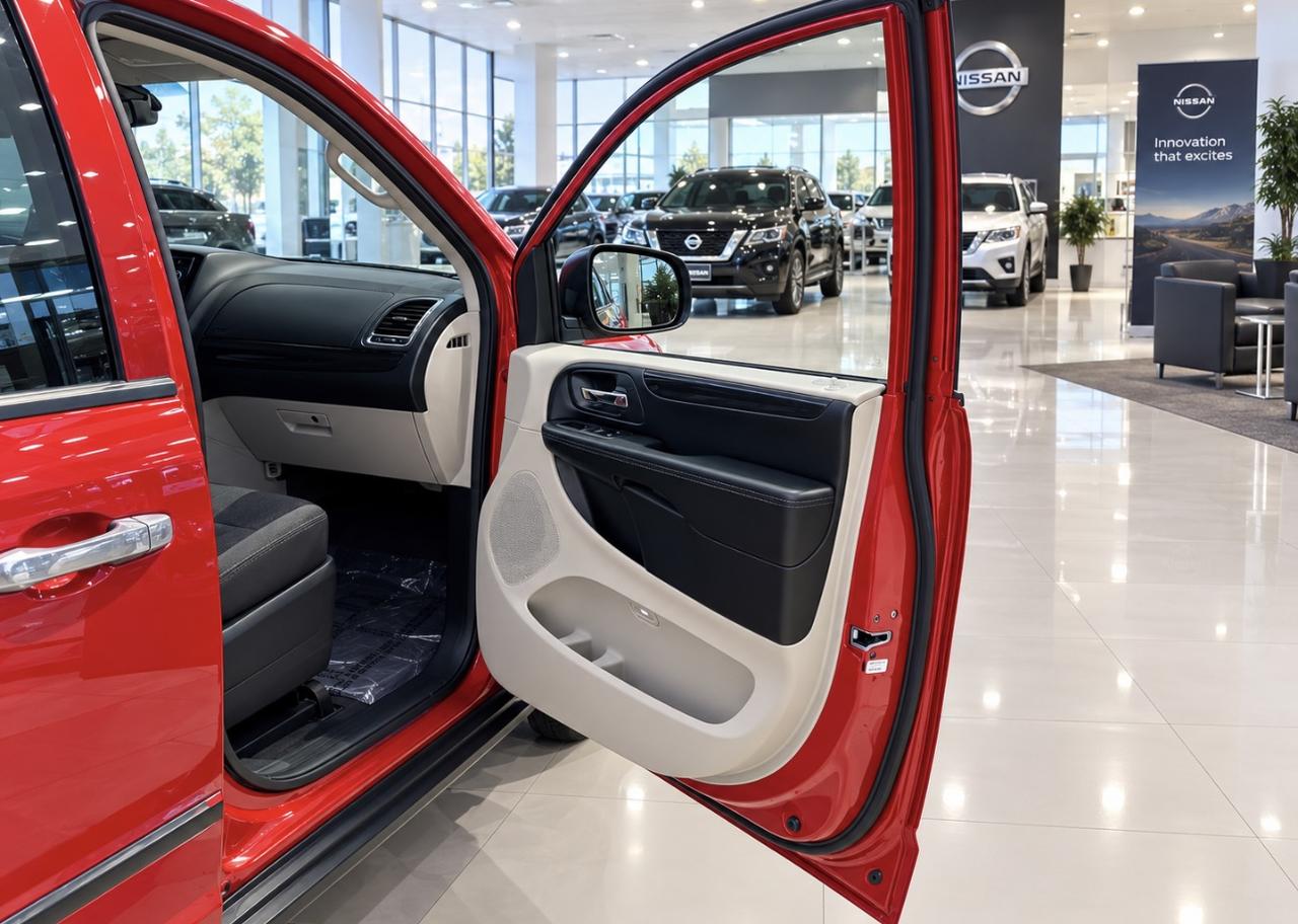 2016 Dodge Grand Caravan CANADA VALUE PACKAGE Photo