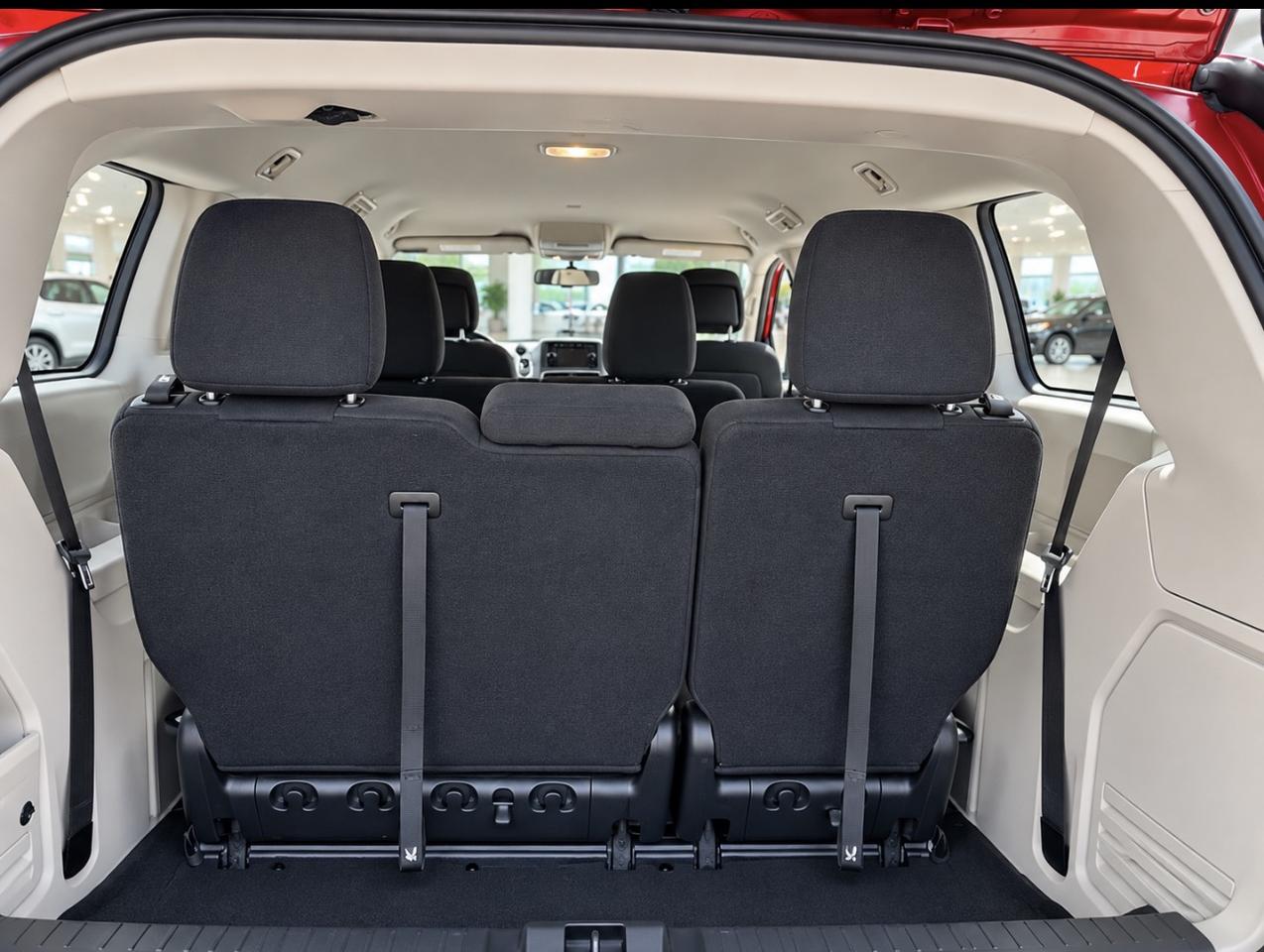 2016 Dodge Grand Caravan CANADA VALUE PACKAGE Photo