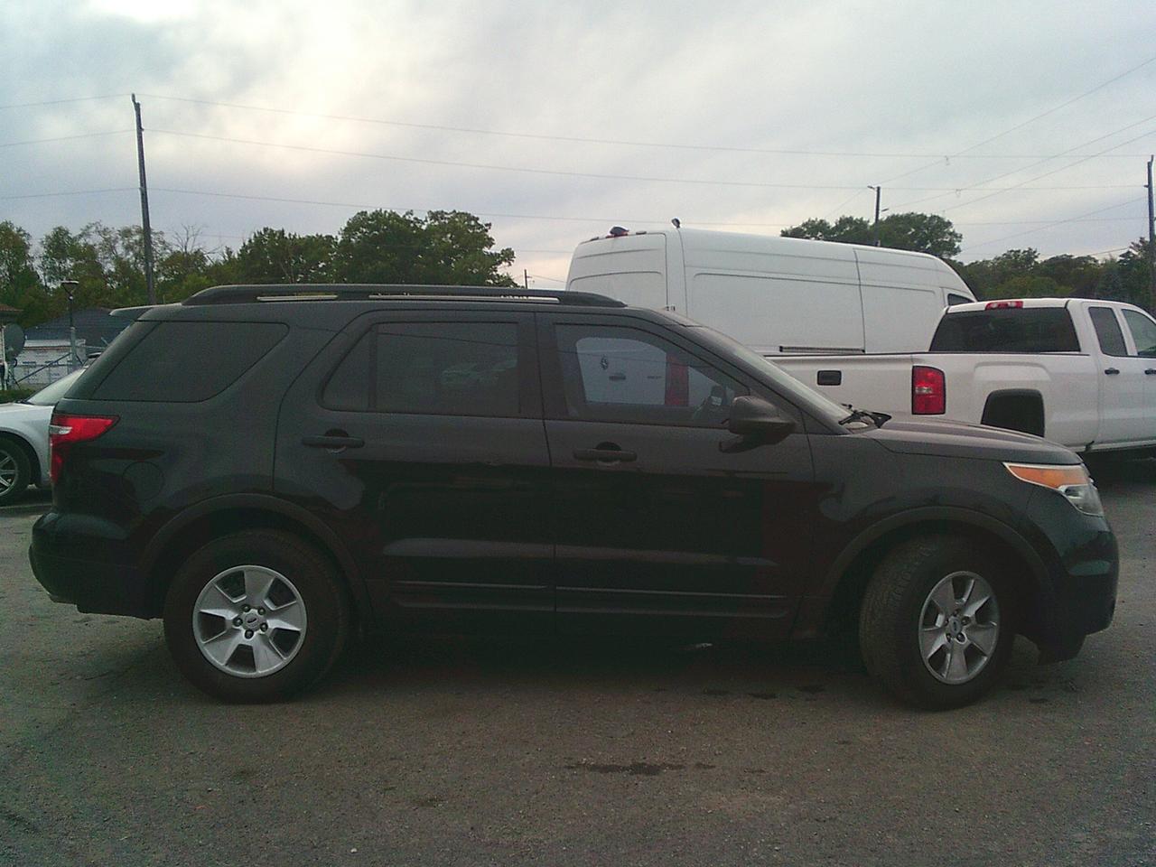 2013 Ford Explorer 4dr Base 7 PASS! TOW PKG! Photo4