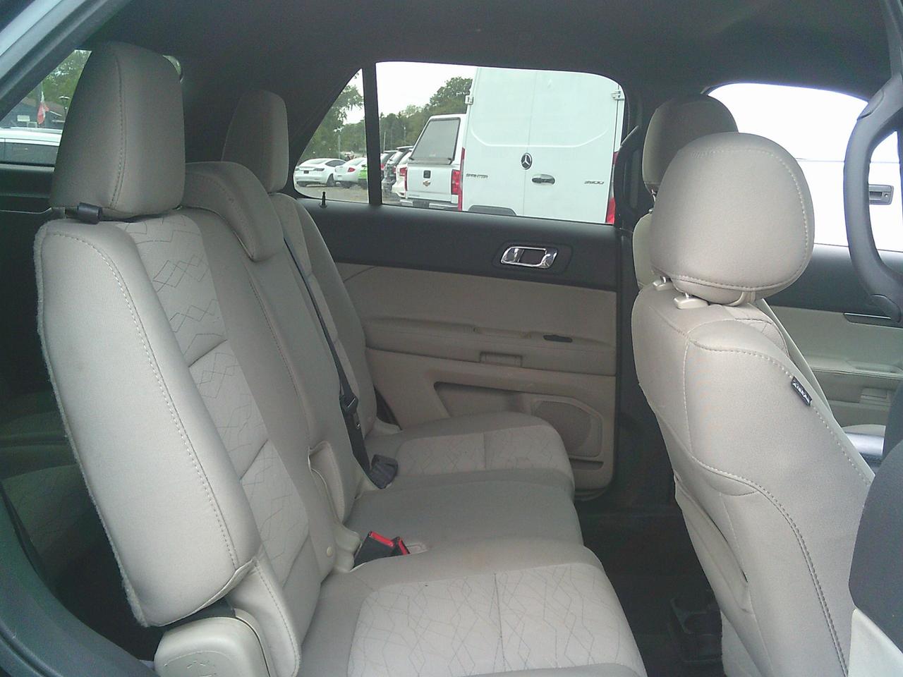 2013 Ford Explorer 4dr Base 7 PASS! TOW PKG! Photo