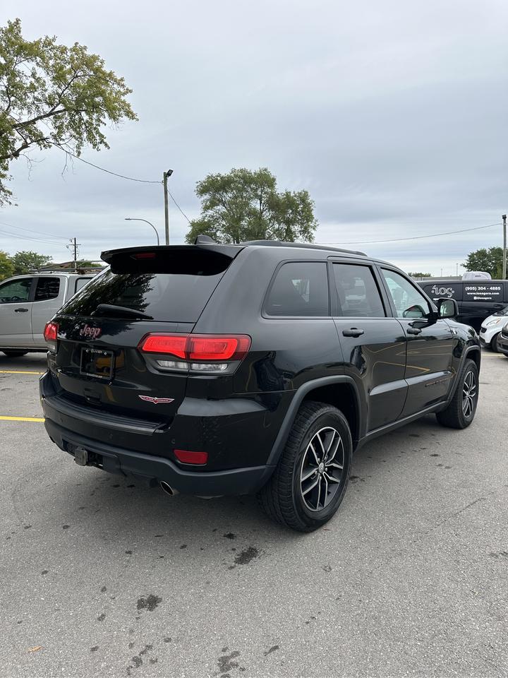 2017 Jeep Grand Cherokee Trailhawk - Photo #6