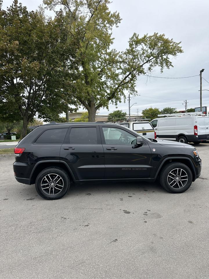 2017 Jeep Grand Cherokee Trailhawk Photo