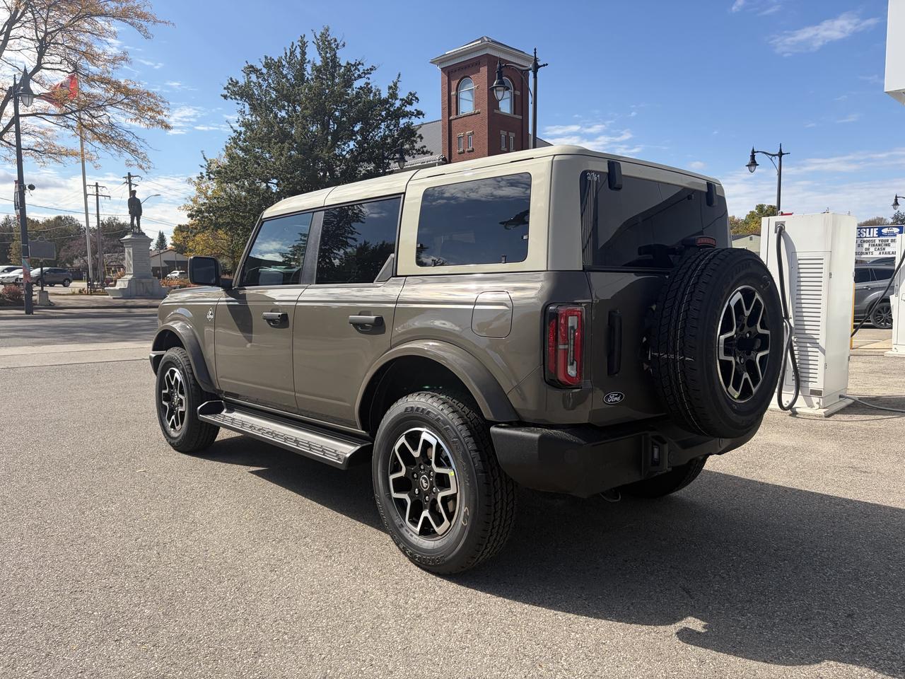 2026 Ford Bronco Outer Banks 4X4 Photo3