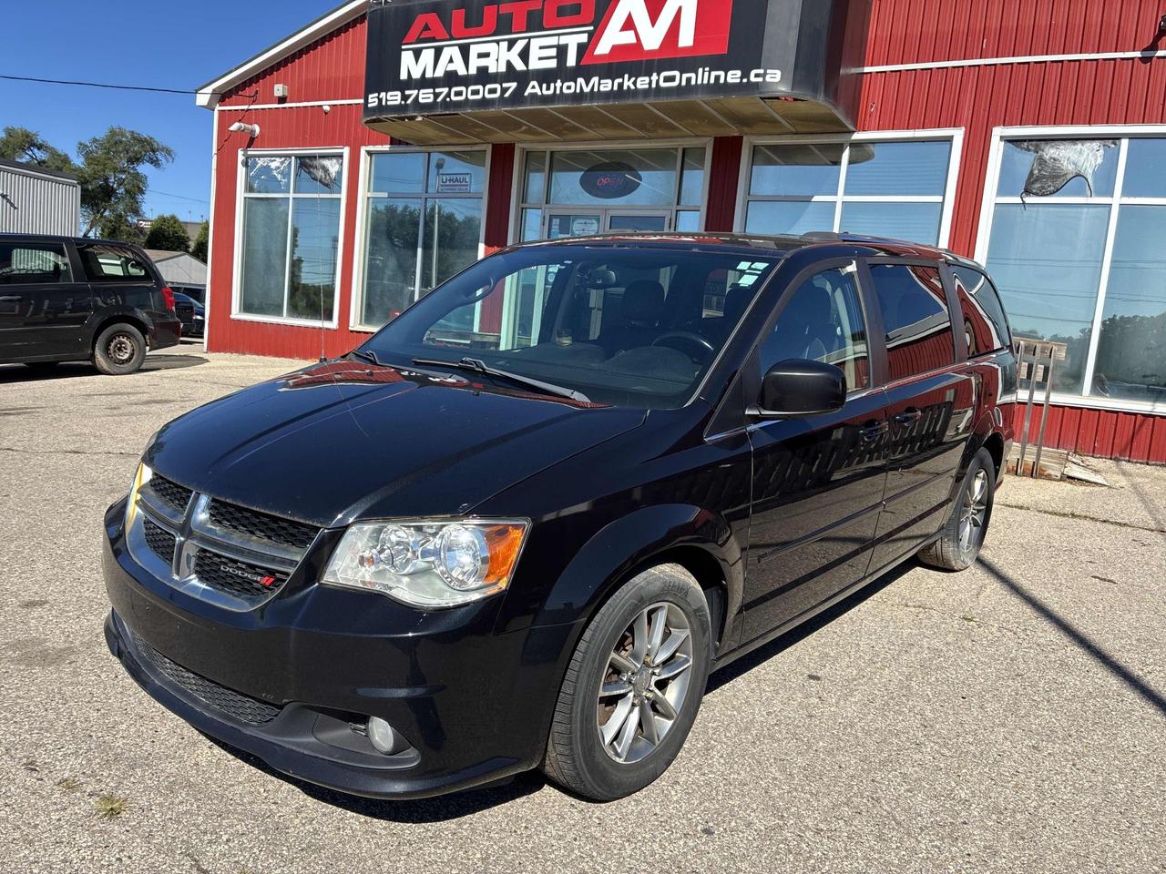 2015 Dodge Grand Caravan SXT Premium Plus - Photo #1