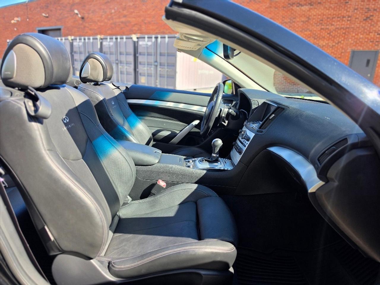 2013 Infiniti G37 SPORT-CONVERTIBLE-NO ACCIDENTS-FULL SERVICE HISTORY Photo