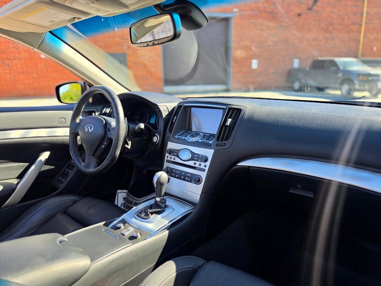 2013 Infiniti G37 SPORT-CONVERTIBLE-NO ACCIDENTS-FULL SERVICE HISTORY Photo