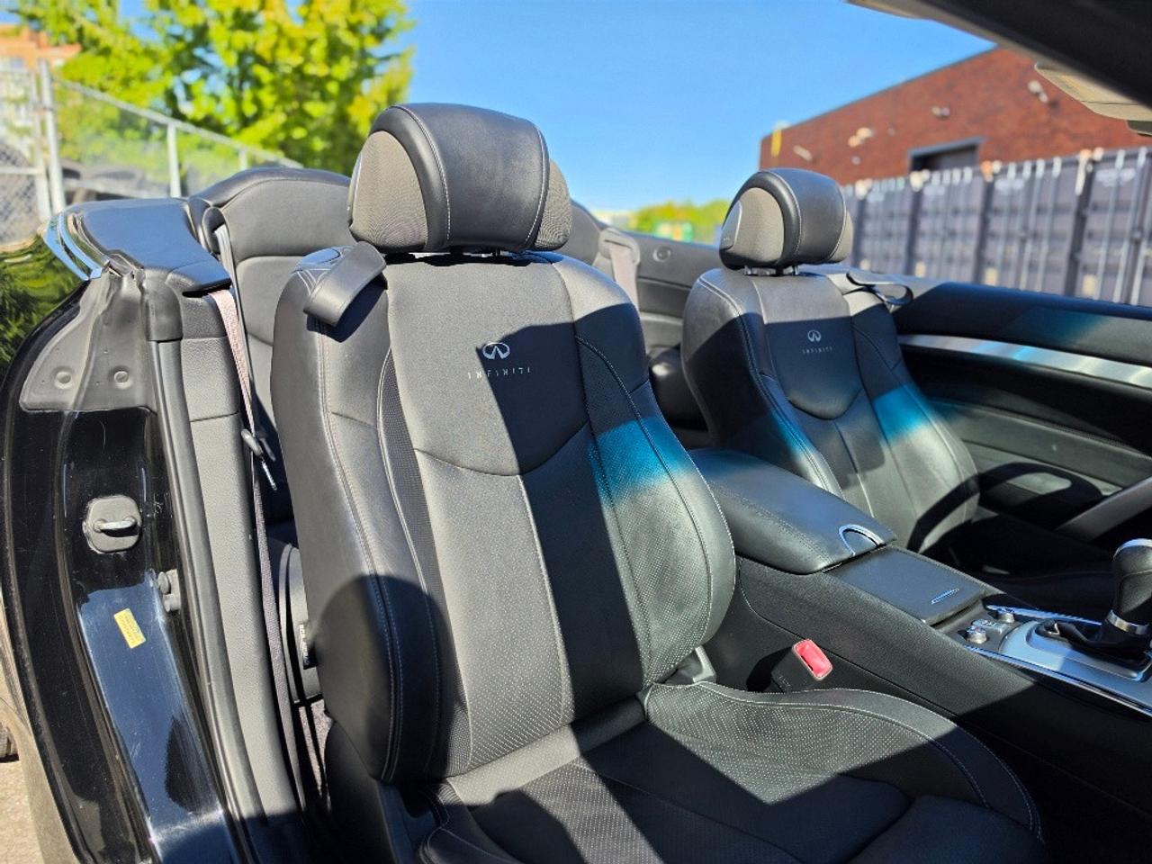 2013 Infiniti G37 SPORT-CONVERTIBLE-NO ACCIDENTS-FULL SERVICE HISTORY Photo